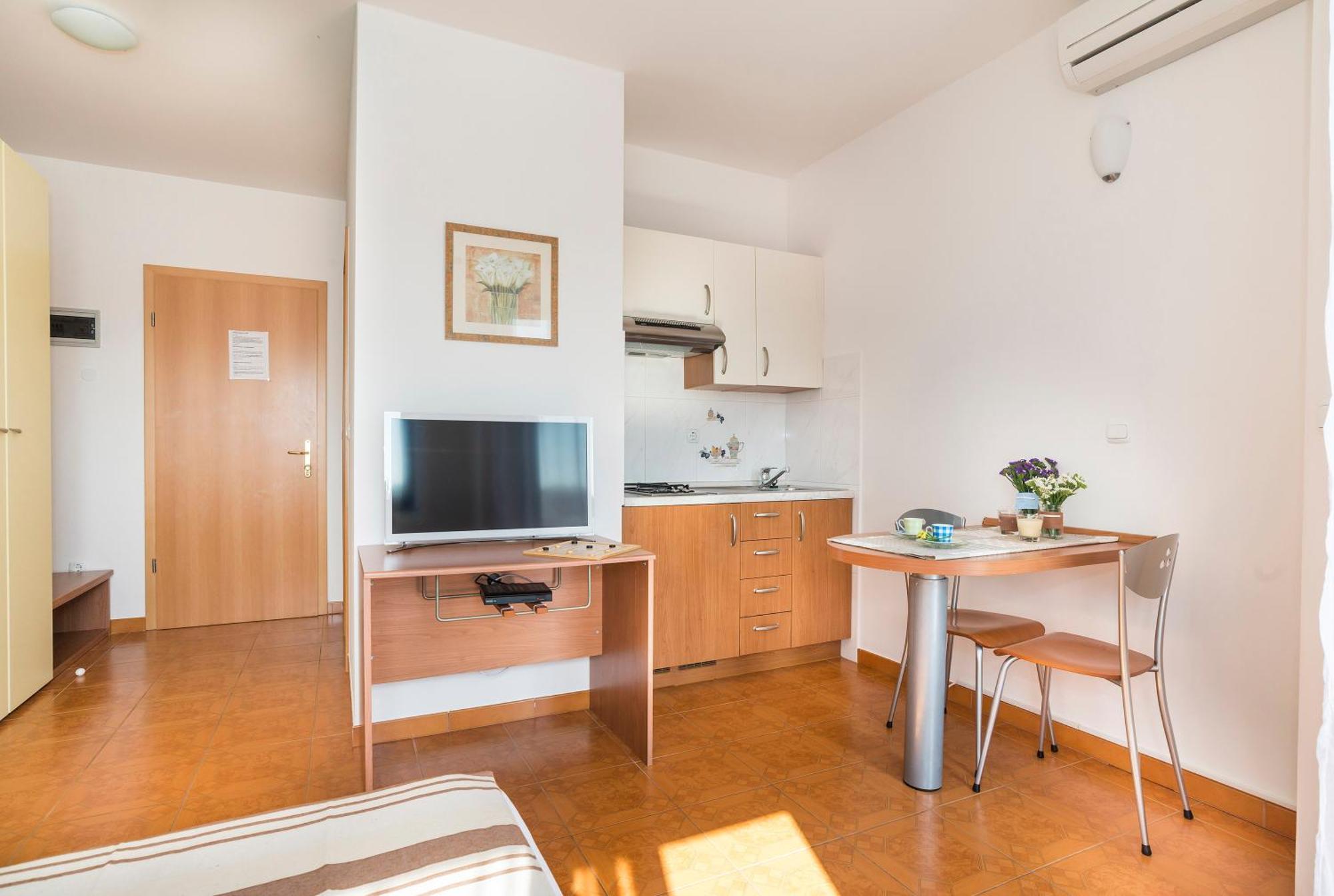 Apartments Vienna Замбратия Номер фото
